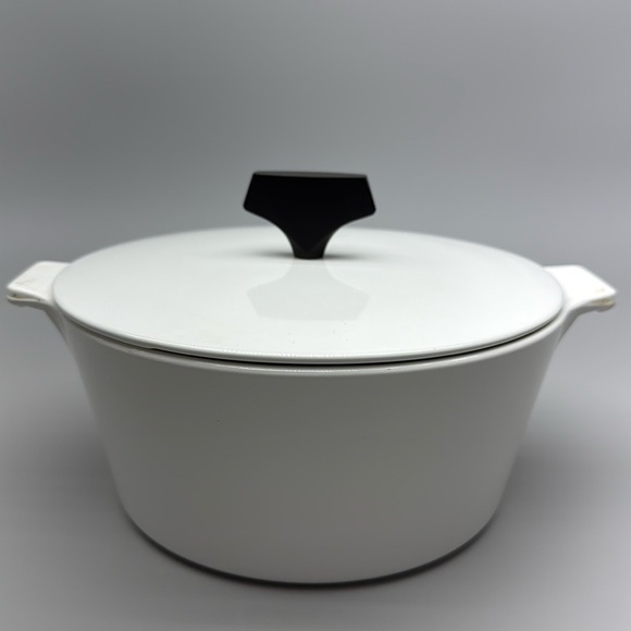 Vintage Corning Ware Centura  1 3/4 Quart Buffet Server with Lid - Picture 1 of 16